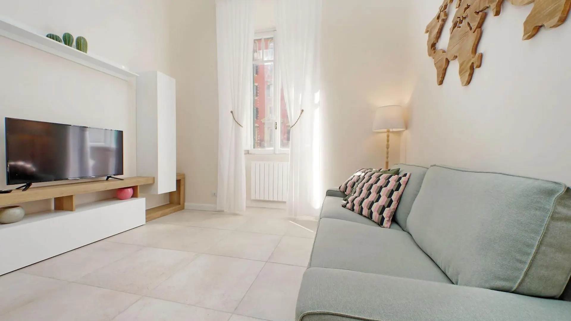 Apartment Balconcino Romantico A Via Aosta