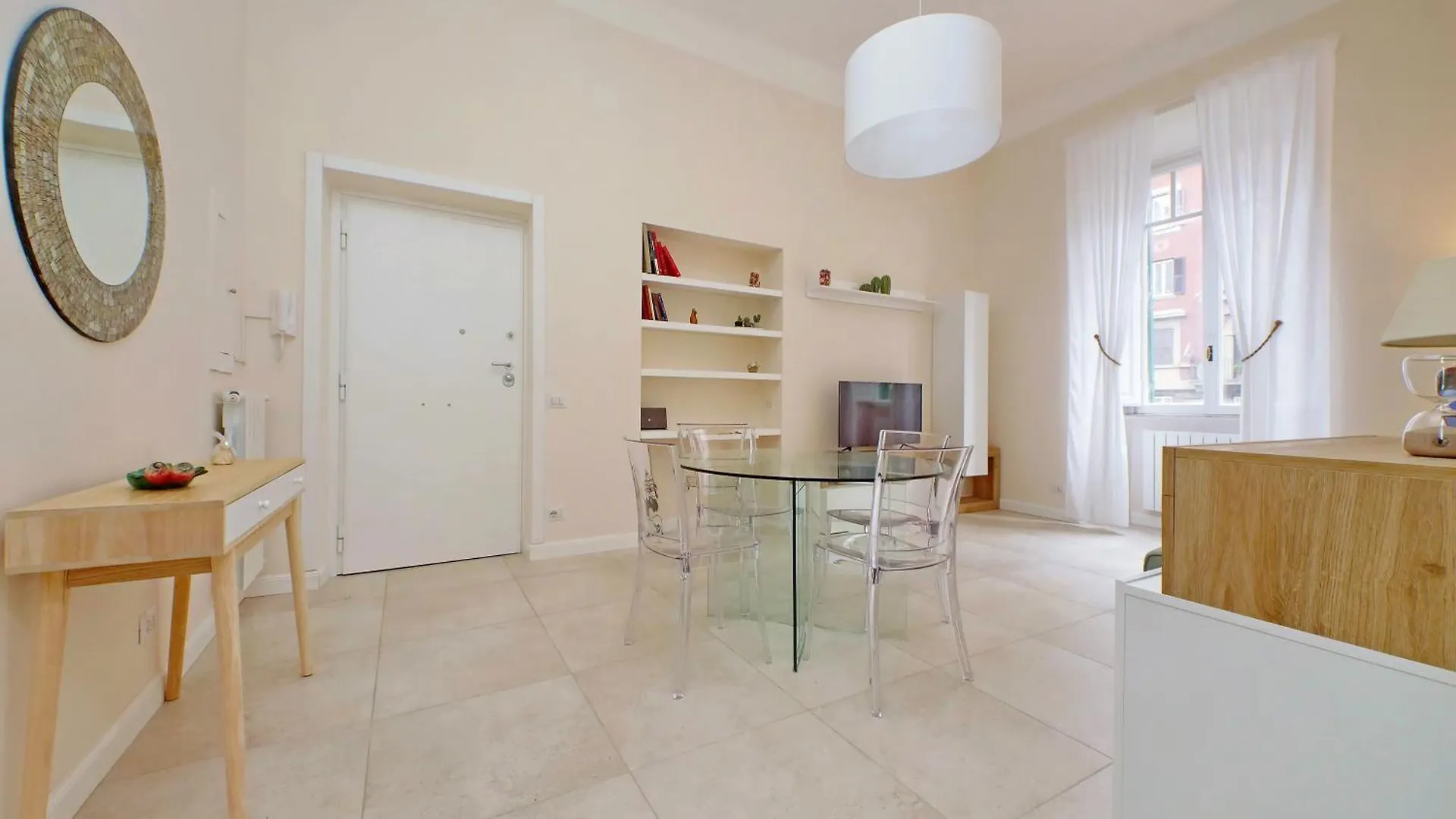 Apartment Balconcino Romantico A Via Aosta